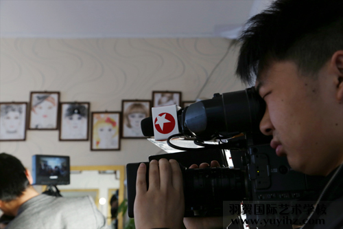 东方卫视春晚_东方卫视编导收入