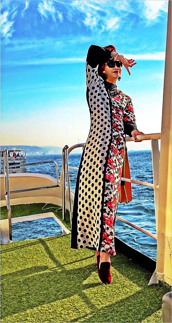 羽翼国际模特老师SARLY照片