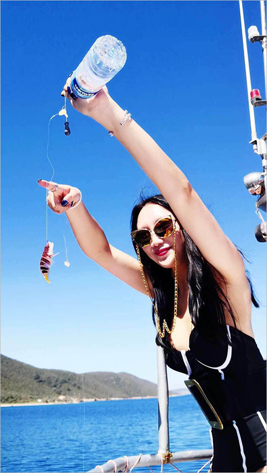 羽翼国际模特老师SARLY照片