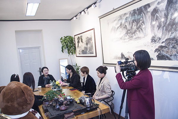 热烈欢迎远安电视台专访在上海创业企业家王羽